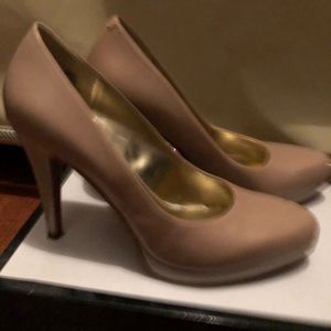 Nine West Nude heels